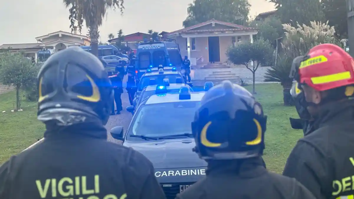 sgombero polizia carabinieri vigili del fuoco