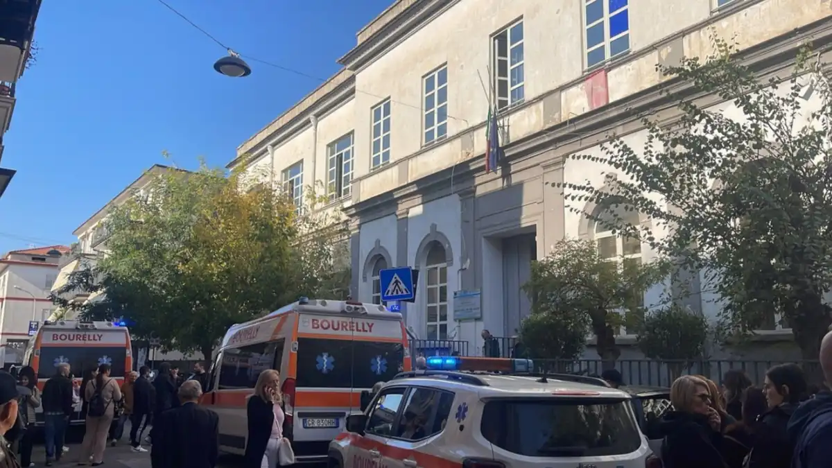 tragedia a scuola Marcianise