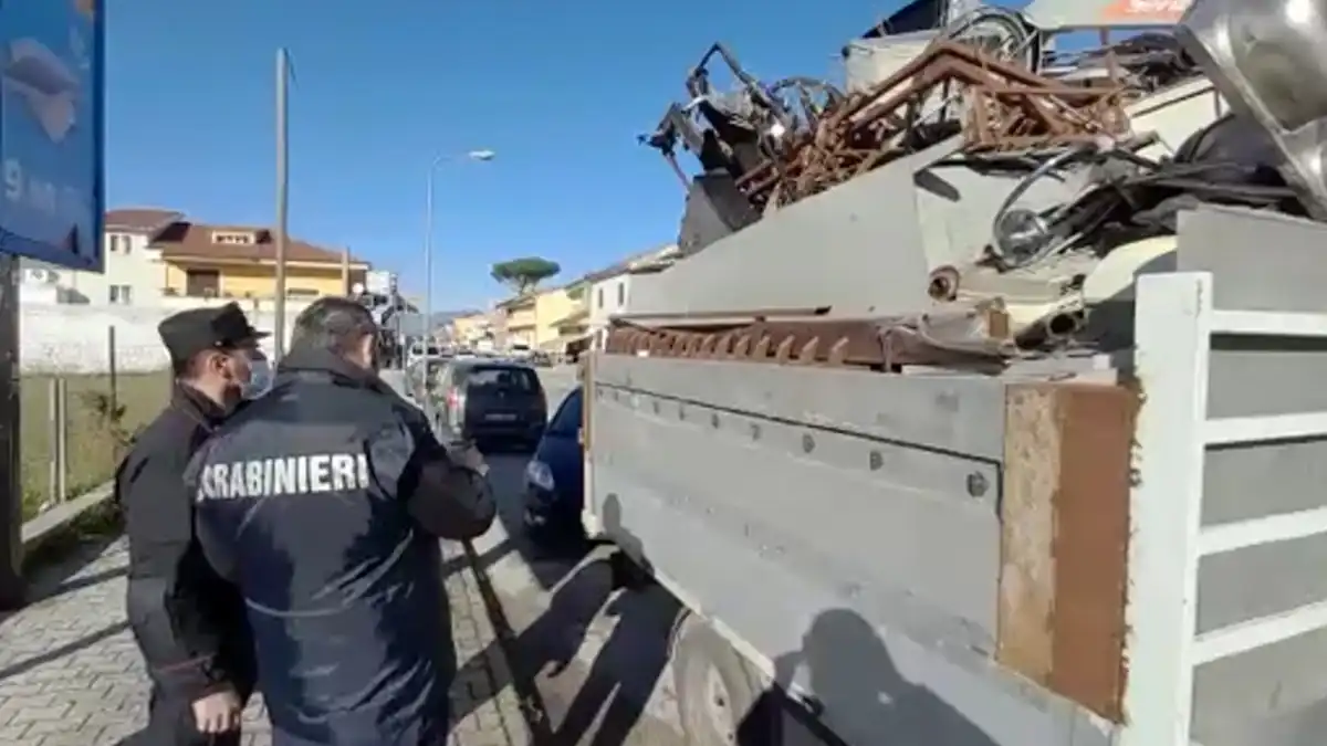 trentola ducenta trasporto rifiuti pericolosi